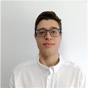 Soy opositor, tengo el título de bachillerato y tengo experiencia en dar clases particulares a niños de la ESO y bachillerato